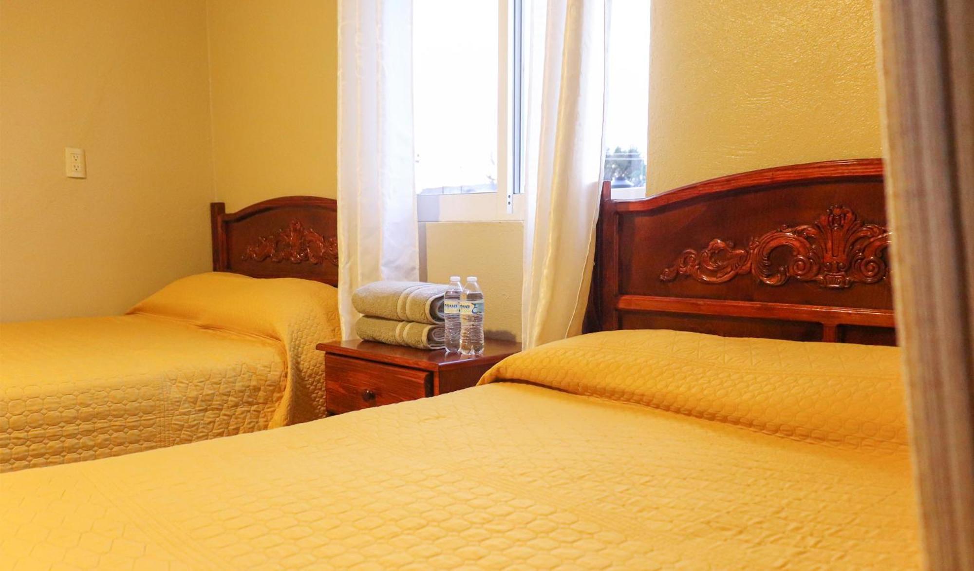 Hotel Coroneo Buitenkant foto